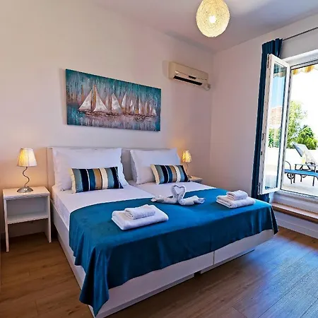 Michelle * ドゥブロブニク