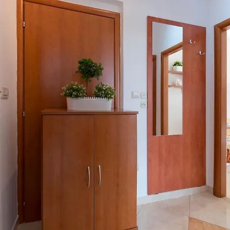 アパート Michelle ドゥブロブニク