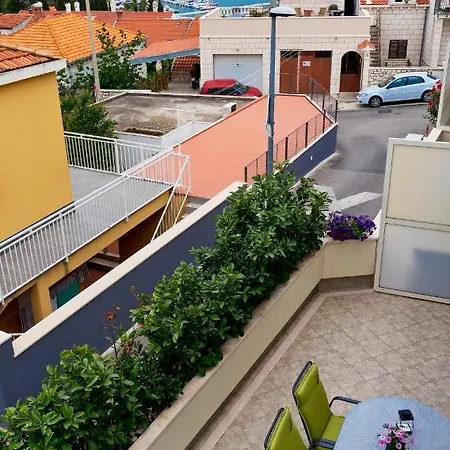 アパート Michelle