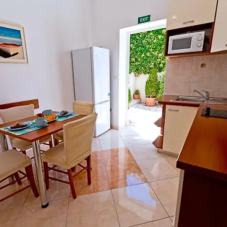 Michelle ドゥブロブニク